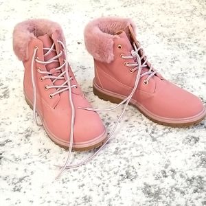 Blush lug boots